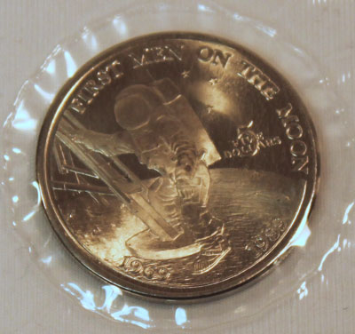 Marshall Islands 1989 $5 First Men on the Moon Commemorative Coin