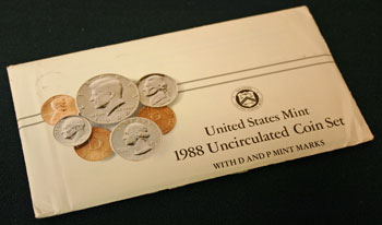 United States Mint 1988 Uncirculated Coin Set D and P mint marks 