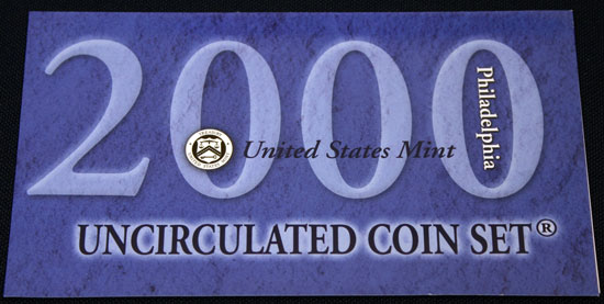 2000 Mint Set front of Philadelphia insert describing uncirculated coins