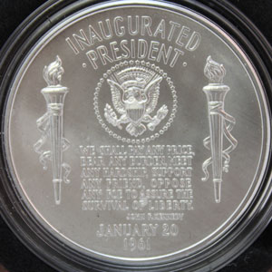 Kennedy Presidential Medal reverse